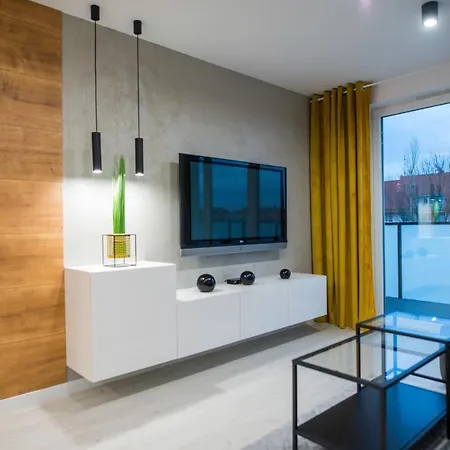 Nowoczesny Ludova Apartament *